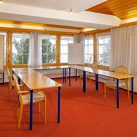 Und Restaurant Chaeseren فندق غوساو